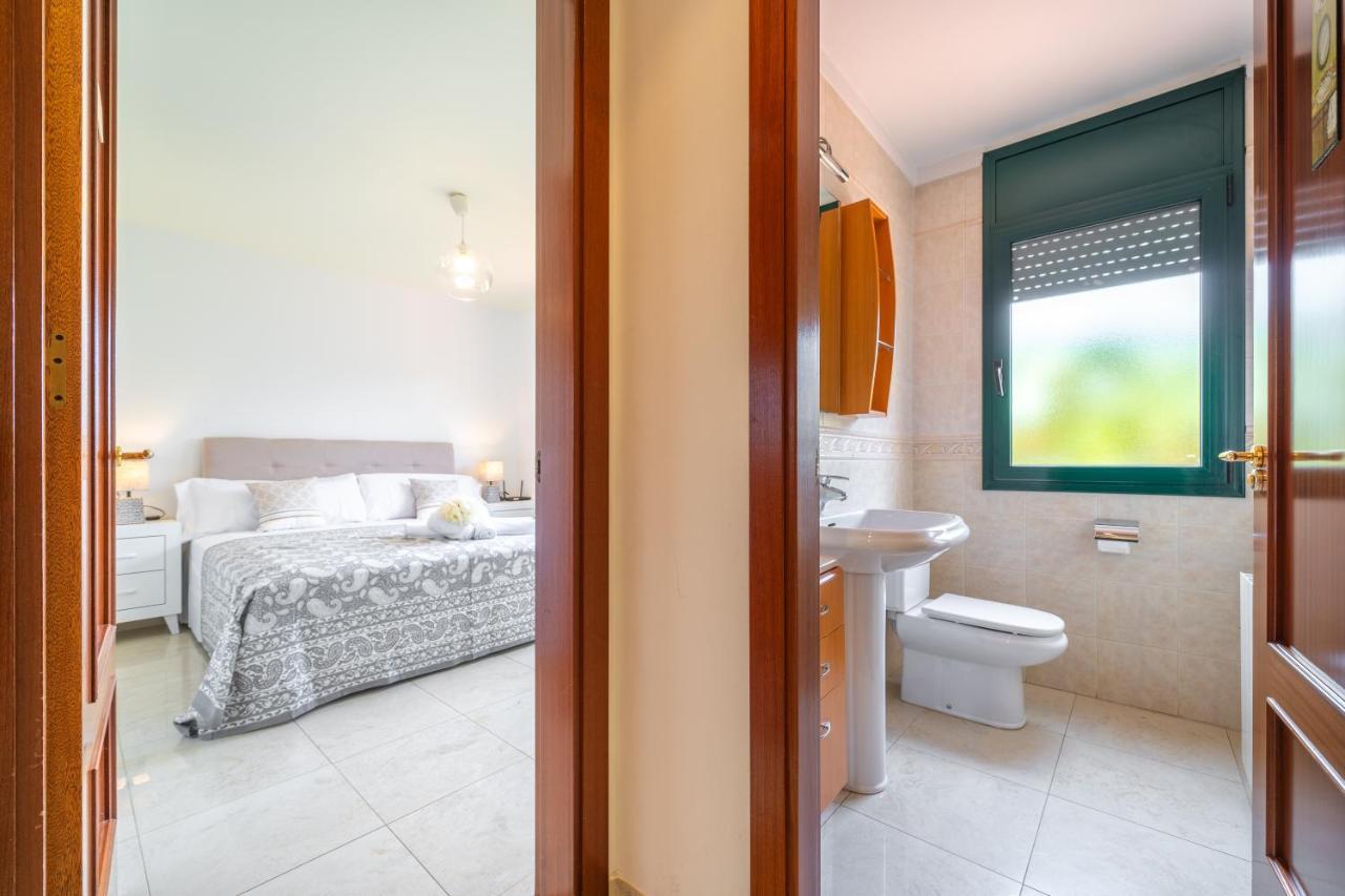 Margot Lux, Ideal Familias, Piscina & Aircon Villa Lloret de Mar