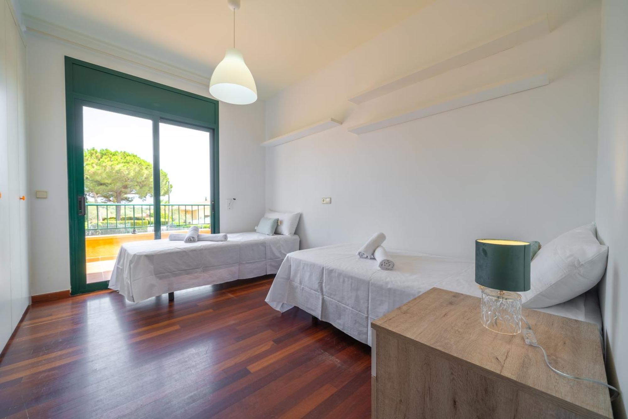Margot Lux, Ideal Familias, Piscina & Aircon Villa Lloret de Mar